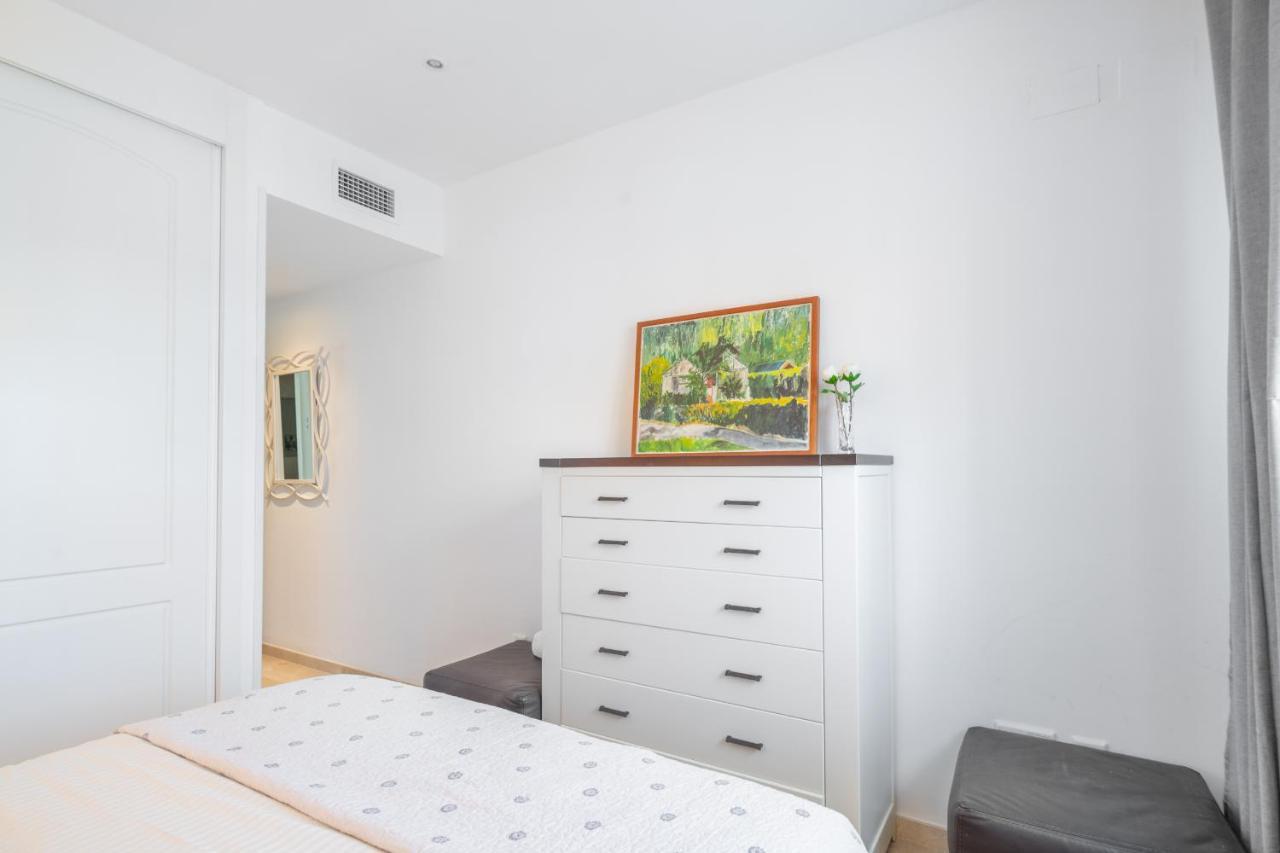 Atico 2 Terrazas Junto Al Mar By Rent Me Apartment Estepona Luaran gambar
